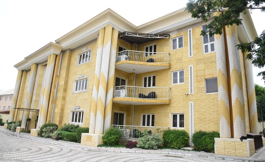 Hallmark Hub Hotel and Suites